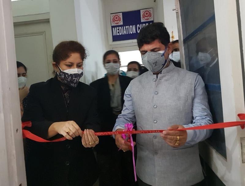 You are currently viewing Justice Vinod Chatterjee Koul inaugurates National Lok Adalat at Kathua