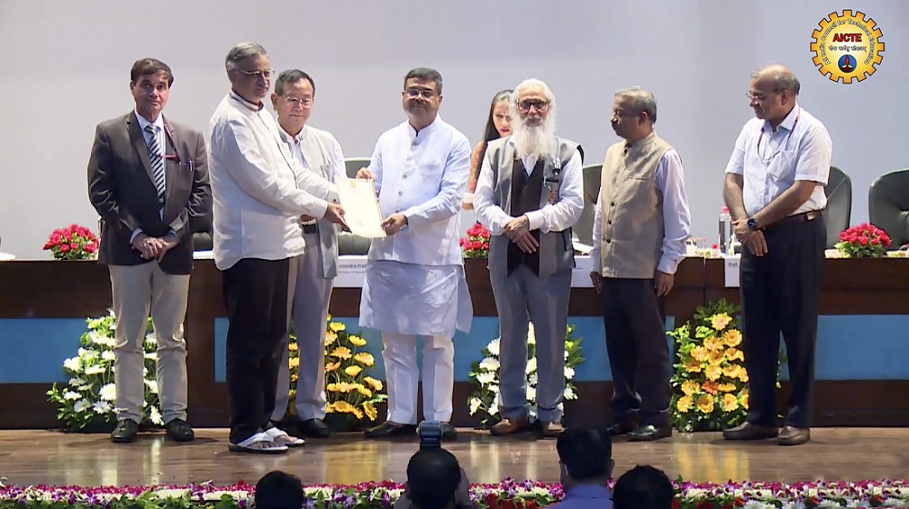You are currently viewing KL Deemed-to-be University awarded All India 2nd prize by AICTE, the Clean and Smart Campus Award 2020 for its commitment to sustainability