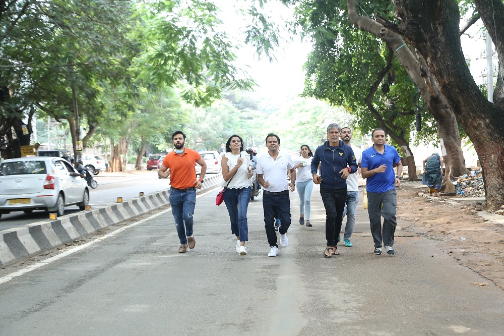 You are currently viewing Continuing the Unity Run Collaboration, Milind Soman visits Fujifilm India’s NURA Facility in Bengaluru