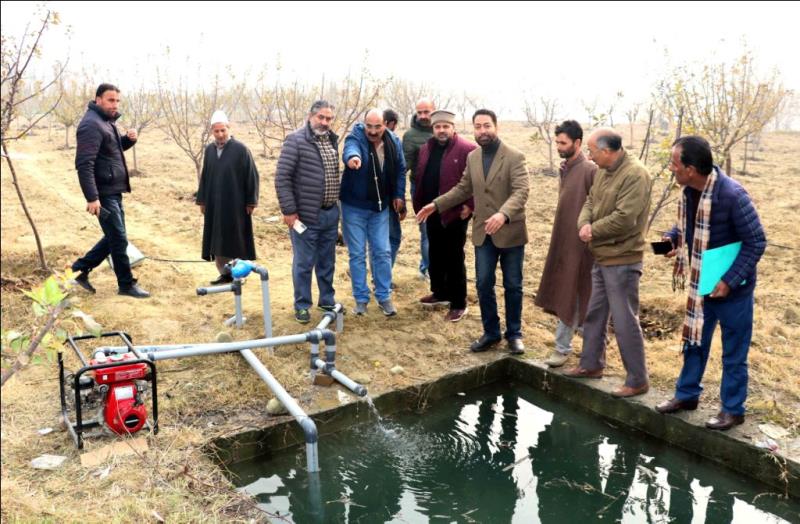 You are currently viewing Director AP&FWD Kashmir inaugurates Sprinkler/ Drip Irrigation System at Budgam