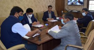 Read more about the article Chief Secretary, Dr. Arun Kumar Mehta reviews progress of pollution abatement of River Devika and Tawi at Udhampur Town