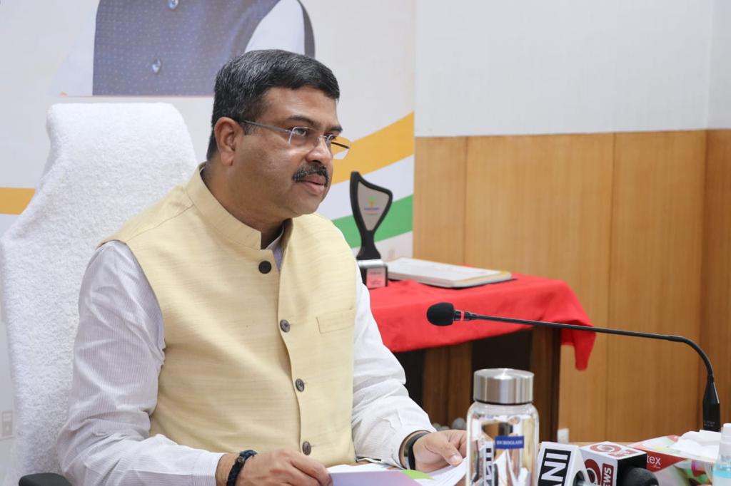 You are currently viewing Union Education Minister Dharmendra Pradhan to launch 100 days Reading Campaign ‘PADHE BHARAT’ tomorrow