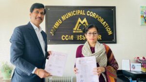 Read more about the article JSCL signs agreements for development of 23 Junctions, setting up smart traffic booths in Jammu city