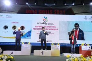 Read more about the article 270 winners of IndiaSkills 2021 National Competition felicitated with 61 gold, 77 silver, 53 bronze and 79 medallions of excellence