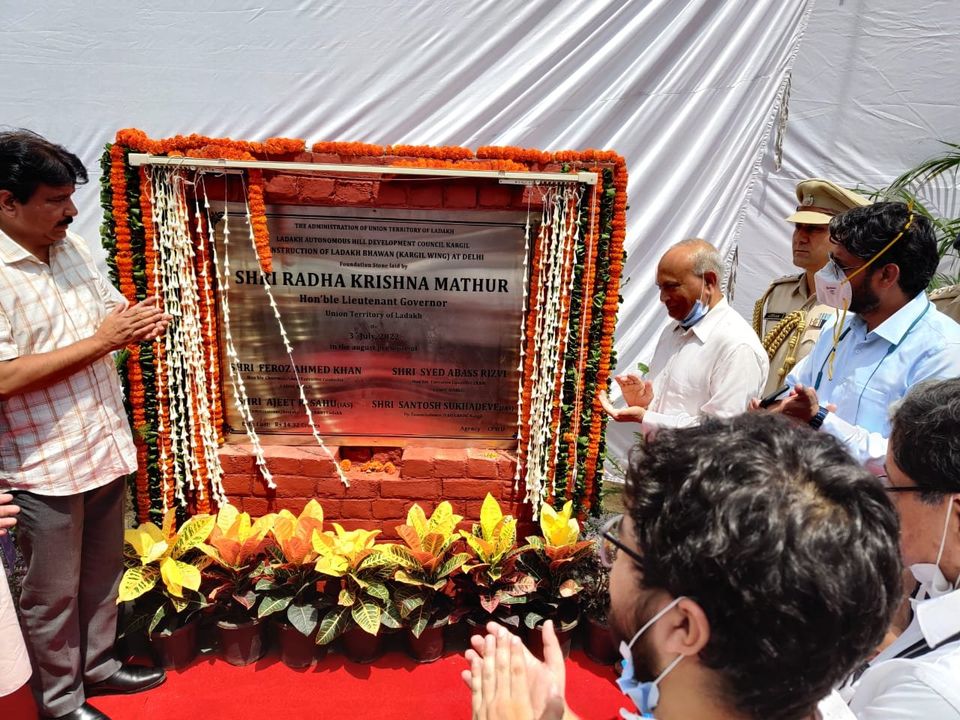 You are currently viewing Ladakh LG lays foundation stone of Ladakh Bhawan (Kargil Wing)