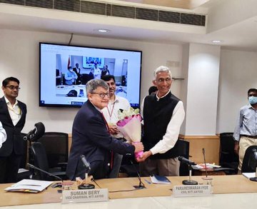 You are currently viewing Parameswaran Iyer takes over as new Chief Executive Officer of NITI Aayog