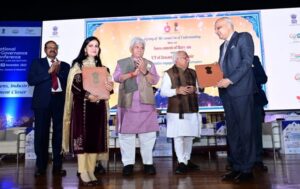 Read more about the article LG Manoj Sinha addresses valedictory session of 25th National Conference on e-Governance at SMVDU