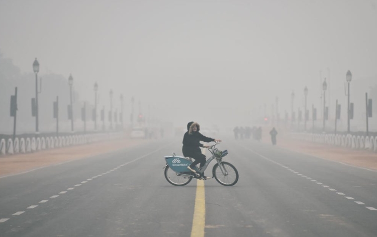 You are currently viewing Cold wave and fog continue to disrupt normal life in several parts of North India; Schools in Bihar to remain closed till December 31st due to cold wave