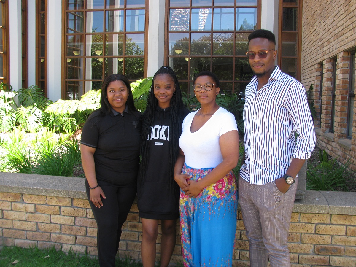 You are currently viewing Four Students Graduate From The Millennium Fellowship Class Of University Of The Western Cape