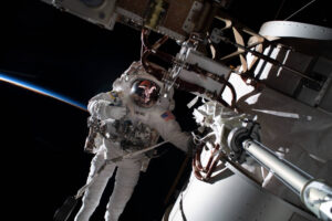Read more about the article NASA Taps Collins Aerospace to Develop New Space Station Spacesuits
