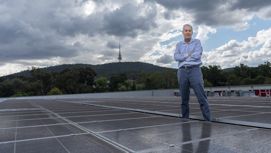 You are currently viewing ANU expert wins Queen Elizabeth Prize for Engineering