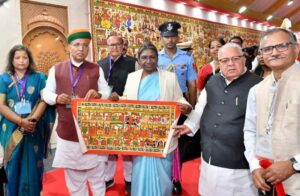Read more about the article “President inaugurated ‘Lok- Devlok’ – An Exhibition of “Phad” put up by IGNCA”