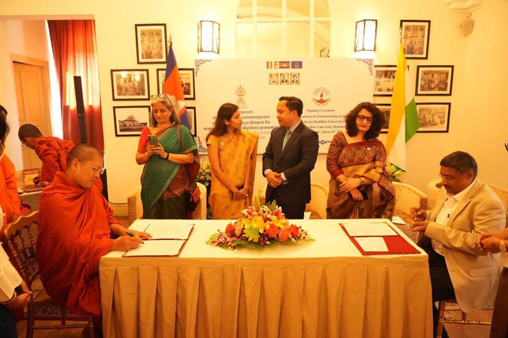 You are currently viewing Somaiya Vidyavihar University signs MoU in collaboration with the Preah Sihanouk Rāja Buddhist University
