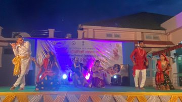 You are currently viewing Students of Manipur & Madhya Pradesh witness cultural performances